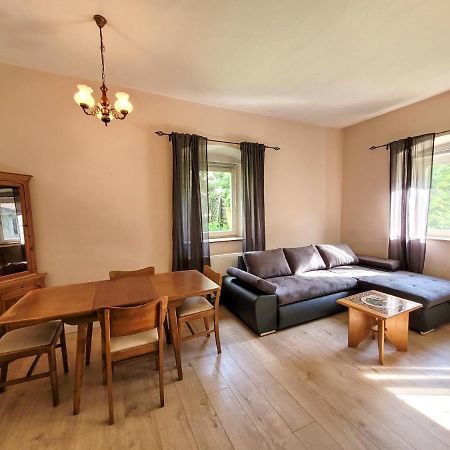 Pferdegut Schloss Treffen Apartments Gortschach  Екстериор снимка
