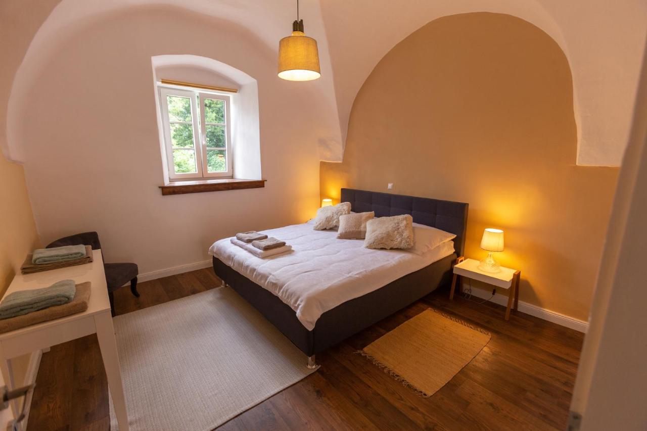Pferdegut Schloss Treffen Apartments Gortschach  Екстериор снимка