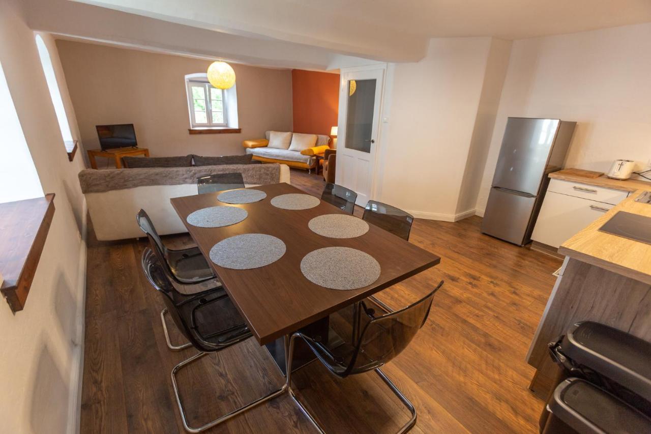 Pferdegut Schloss Treffen Apartments Gortschach  Екстериор снимка