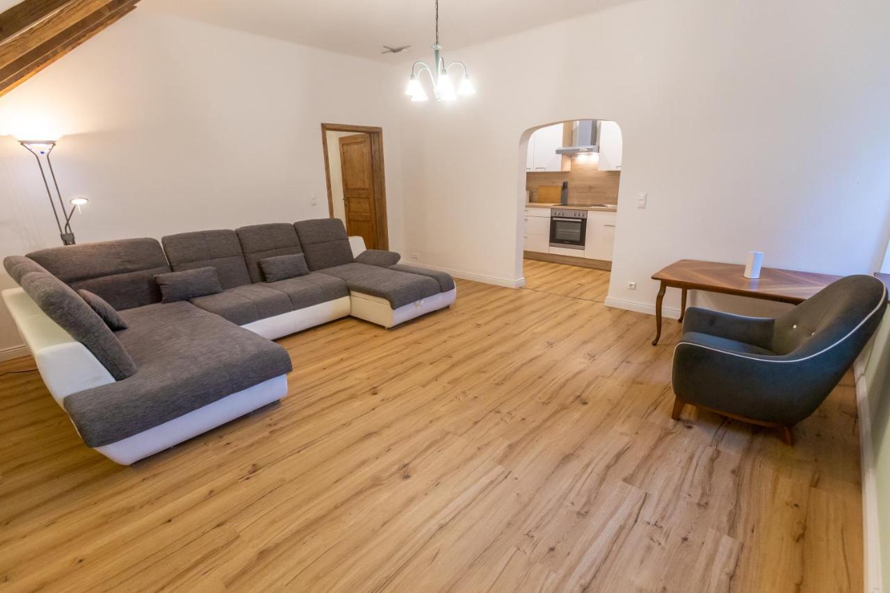 Pferdegut Schloss Treffen Apartments Gortschach  Екстериор снимка