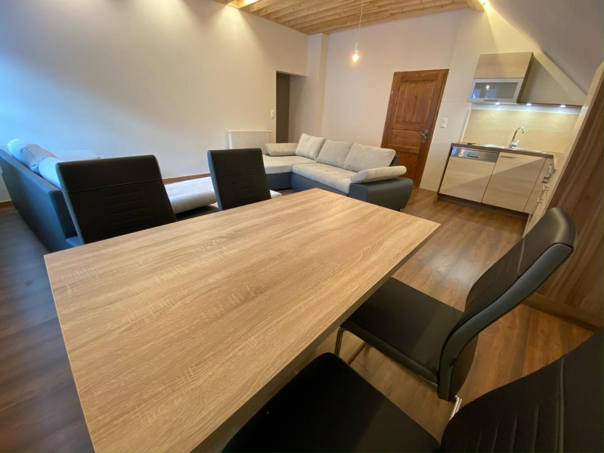 Pferdegut Schloss Treffen Apartments Gortschach  Екстериор снимка