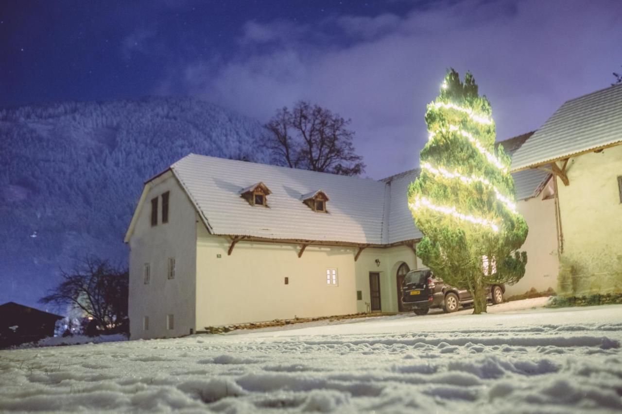 Pferdegut Schloss Treffen Apartments Gortschach  Екстериор снимка