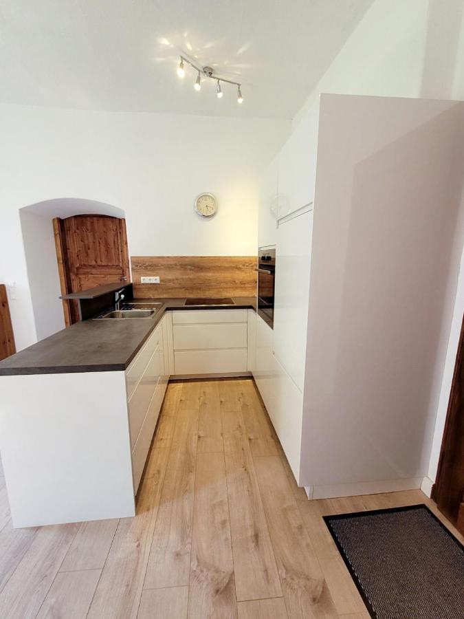 Pferdegut Schloss Treffen Apartments Gortschach  Екстериор снимка